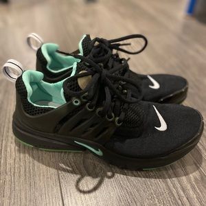 Nike presto green glow